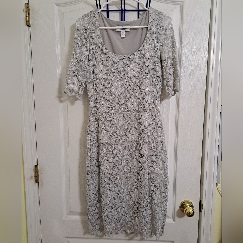 Belle Badgley Mischka Lace Dress Size 6